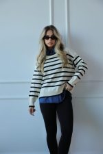 ⁦חולצת פסים שילוב ג׳ינס⁩ – תמונה ⁦2⁩