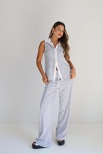 חליפת פסים צווארון