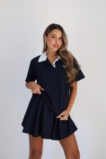 ⁦חליפת חצאית חולצת צווארון⁩ – תמונה ⁦2⁩