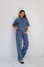 ⁦חליפת לוז ג׳ינס⁩ – תמונה ⁦2⁩