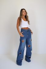 ⁦ג׳ינס לבבות אבנים⁩ – תמונה ⁦2⁩