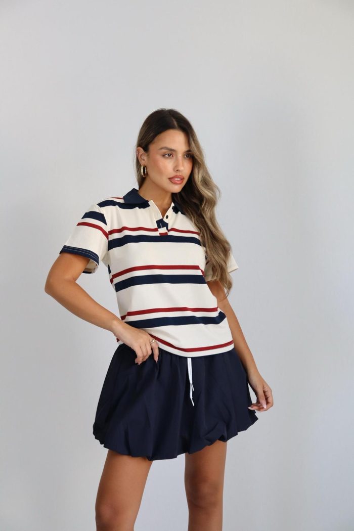 ⁦חליפת חולצת פסים חצאית⁩ – תמונה ⁦3⁩