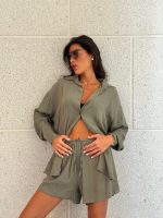 ⁦חליפת שורט מכופתרת⁩ – תמונה ⁦8⁩