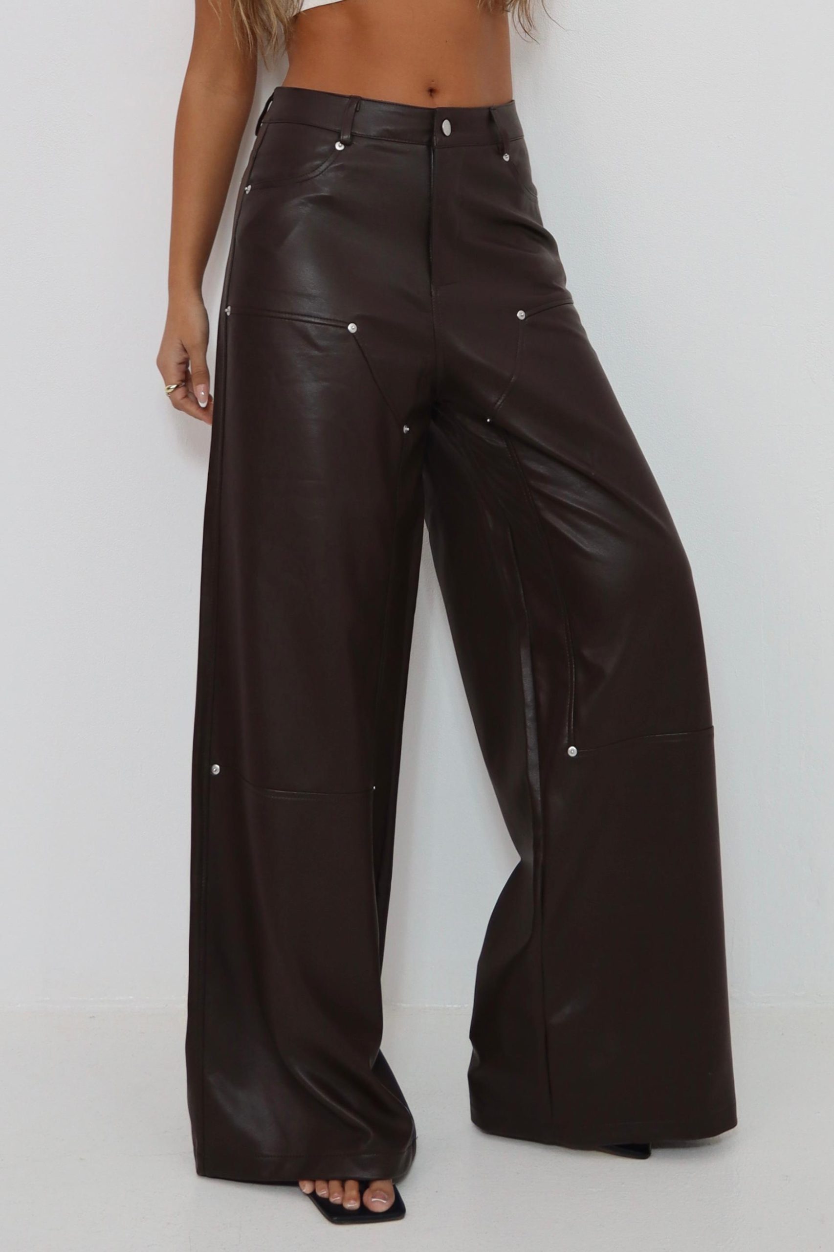 bdae2686-937b-4dab-b477-7f01d144a17c מכנס עור – תמונה 4