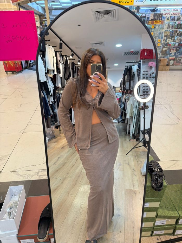 ⁦חליפת חצאית⁩ – תמונה ⁦4⁩