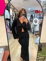 ⁦חליפת חצאית⁩ – תמונה ⁦3⁩