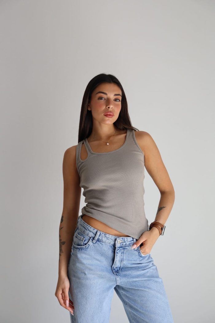 ⁦גופיית חוטיני⁩ – תמונה ⁦10⁩