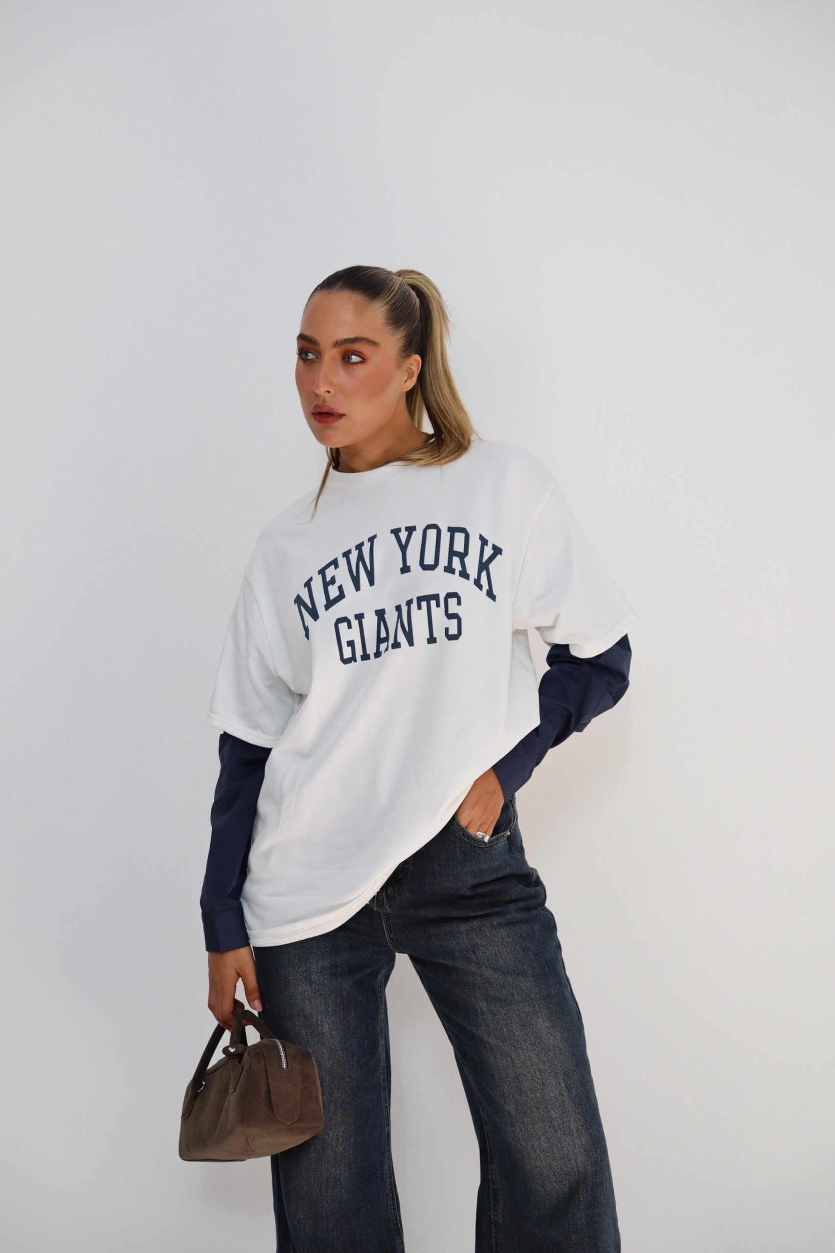 4b6dced1-acee-4eef-9c57-c990268ddbad חולצת כיתוב שרוול כפול – תמונה 13