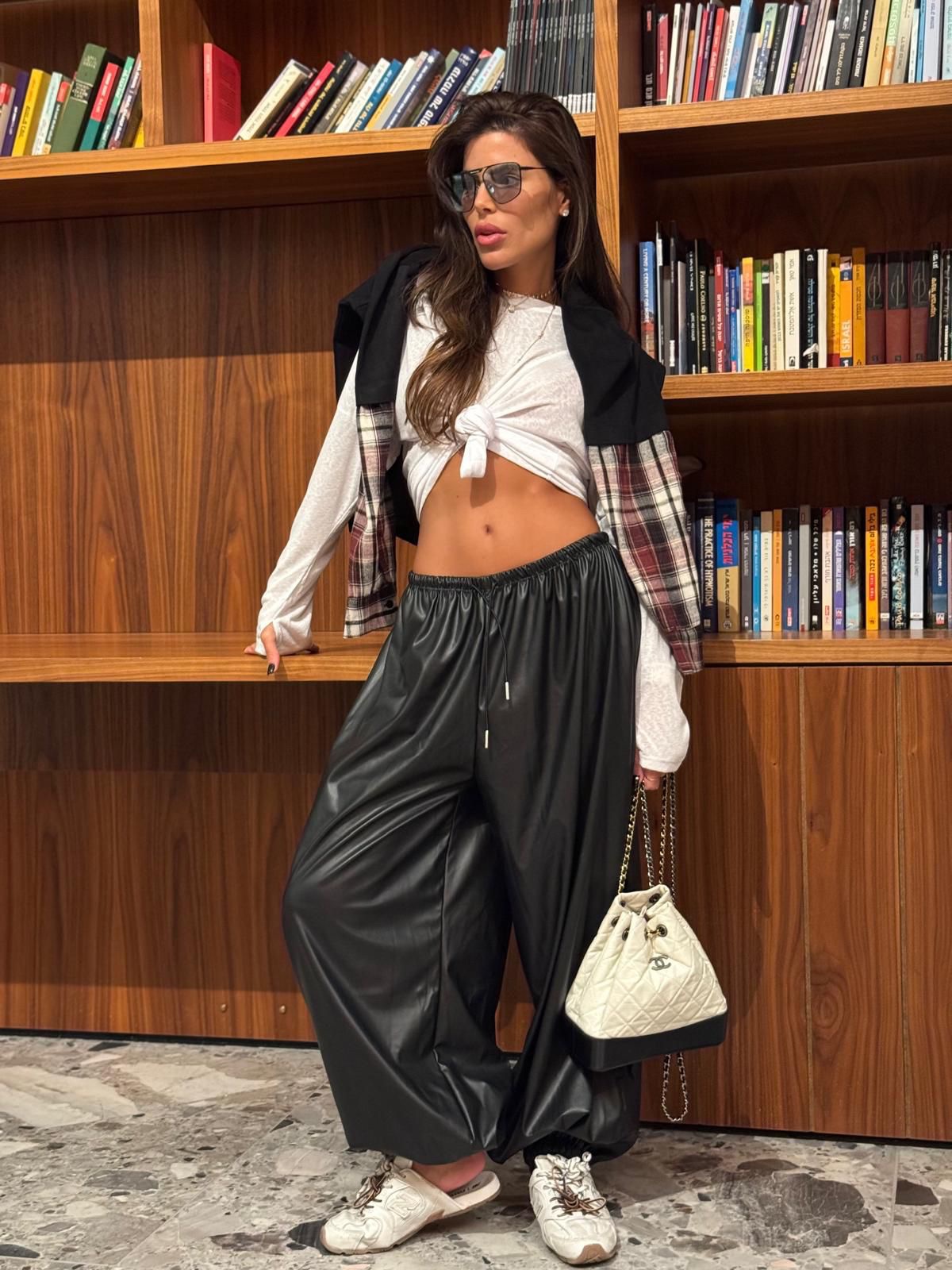 943e25cf-37cd-4600-b2c4-6fee37cc6d53 מכנס עור בלון – תמונה 3