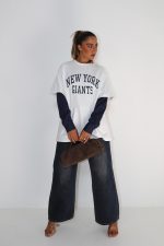 חולצת כיתוב שרוול כפול – תמונה 11