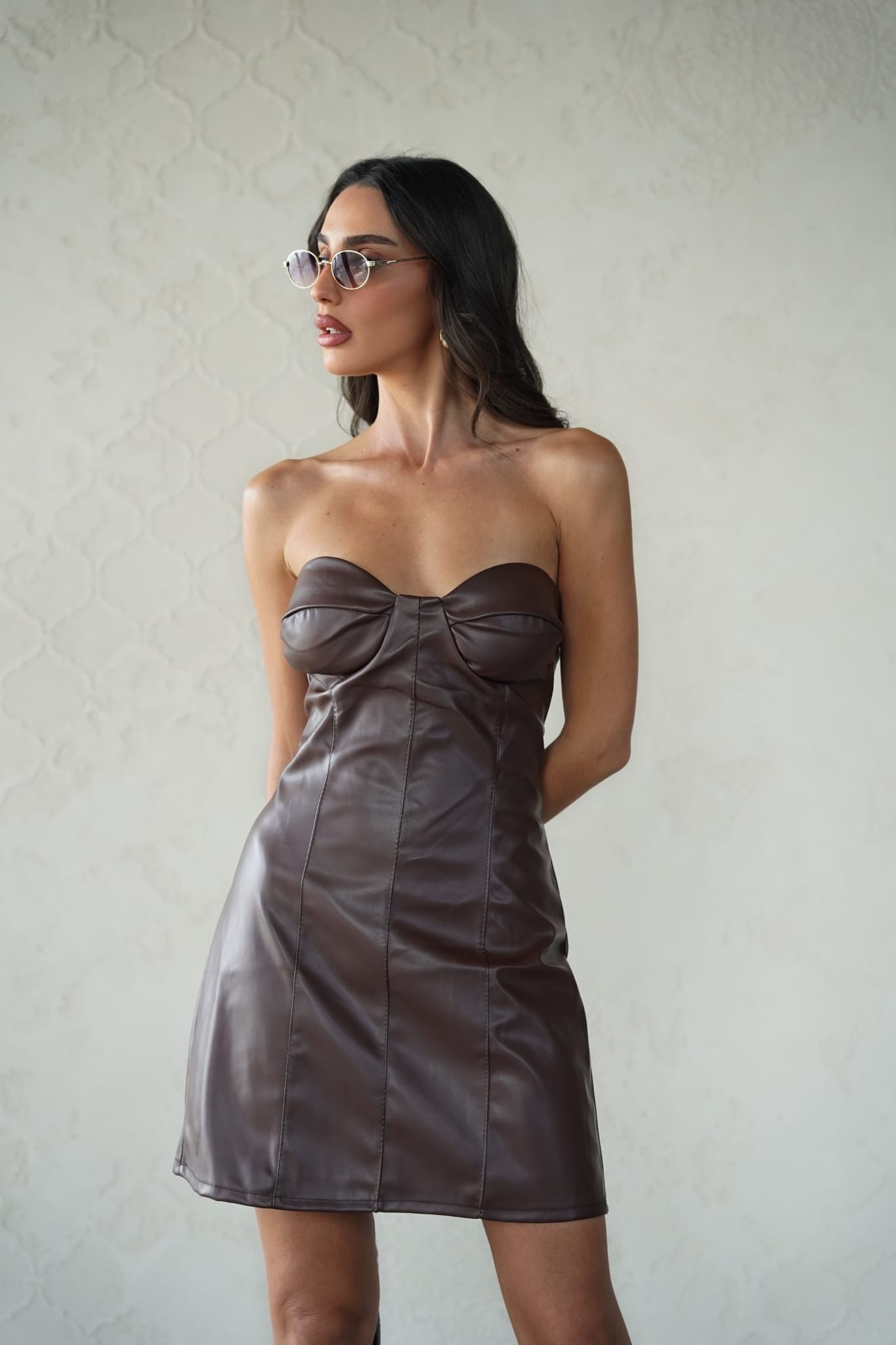 bd22a490-4fe6-4c86-8d29-fba325565628 שמלת עור – תמונה 4