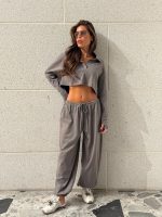 חליפת צווארון בטן