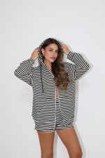 חליפת קפוצ׳ון פסים שורט – תמונה 3