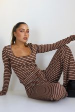 ⁦חליפת ביצה פסים⁩ – תמונה ⁦3⁩