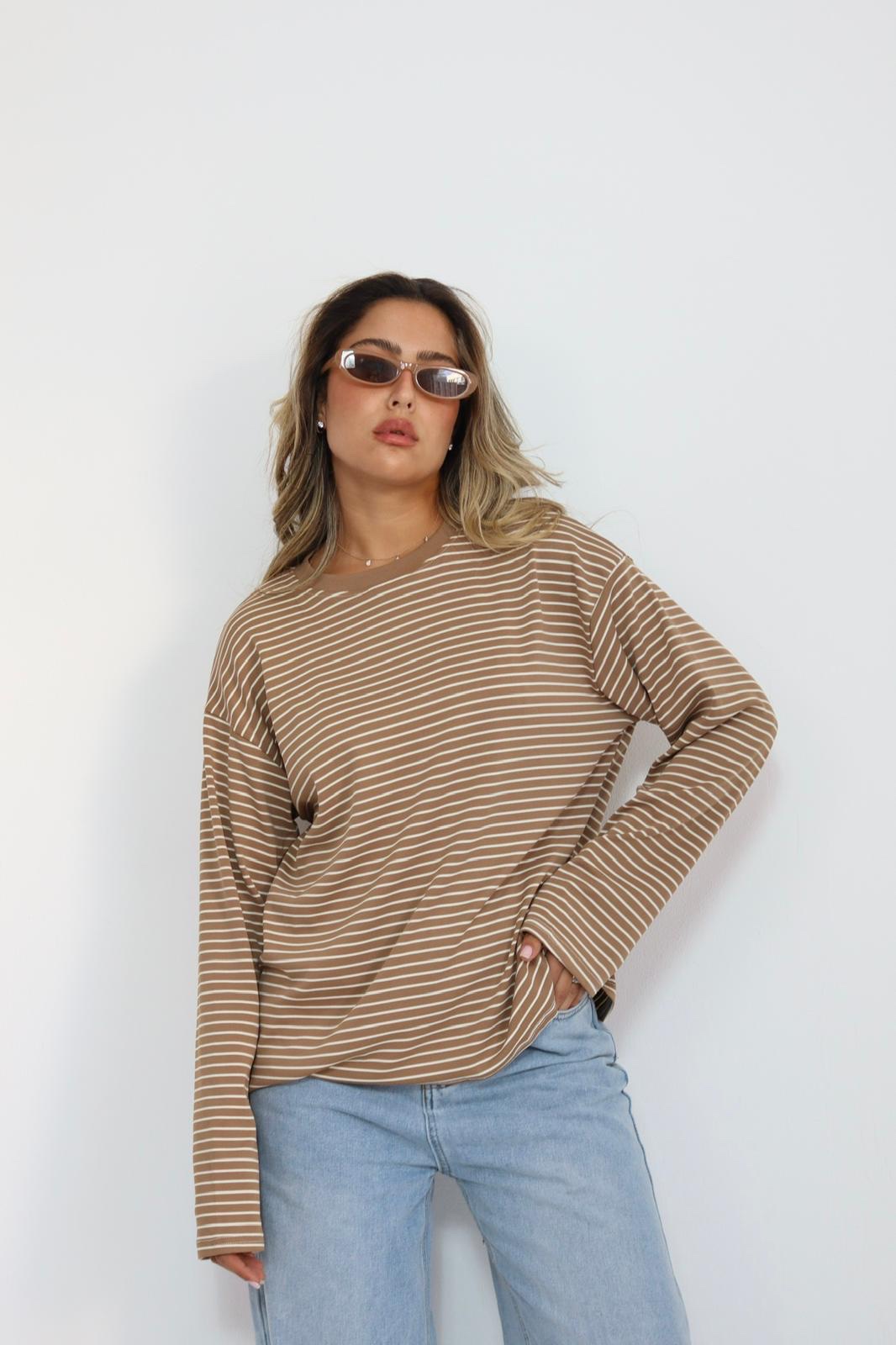 img_2047 חולצת פסים – תמונה 2