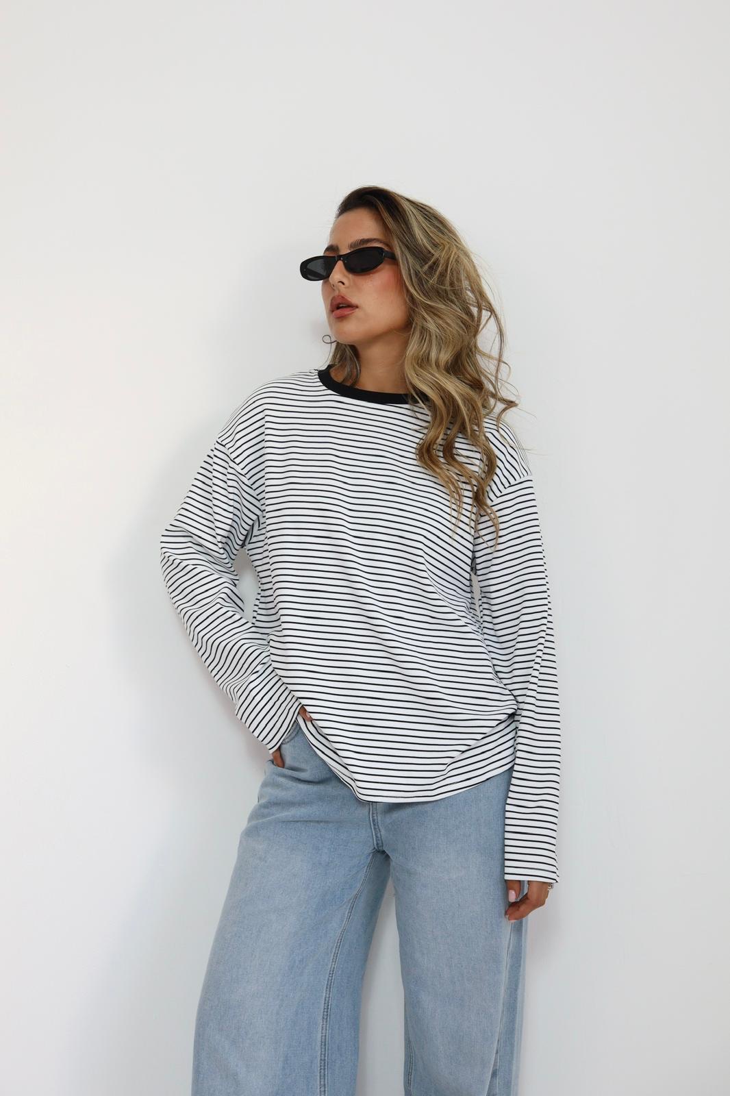 img_2062 חולצת פסים – תמונה 1