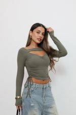 חולצת פתח כיווץ