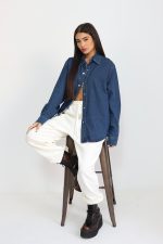 ⁦חולצת ג׳ינס⁩ – תמונה ⁦2⁩