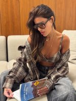 מכופתרת משבצות חזיה