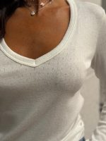 ⁦חולצת וי פונטל⁩ – תמונה ⁦2⁩