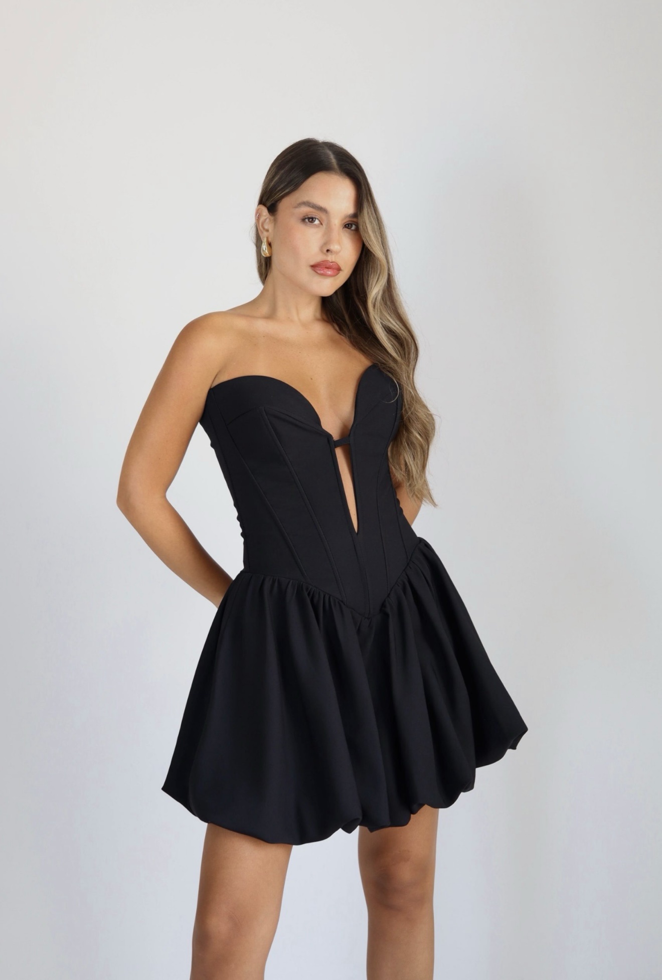 screenshot-238 שמלת מחוך בלון – תמונה 1