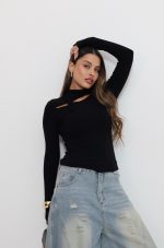 ⁦חולצת פתח סיבוב⁩ – תמונה ⁦3⁩