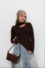 ⁦חולצת פתח סיבוב⁩ – תמונה ⁦2⁩