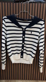 ⁦סריג וי פולו צווארון⁩ – תמונה ⁦2⁩