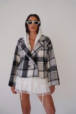 ג׳קט משבצות קפוצ׳ון