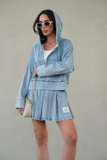 ⁦חליפת חצאית קפוצון⁩ – תמונה ⁦4⁩