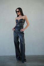 ⁦אוברול עור⁩ – תמונה ⁦8⁩