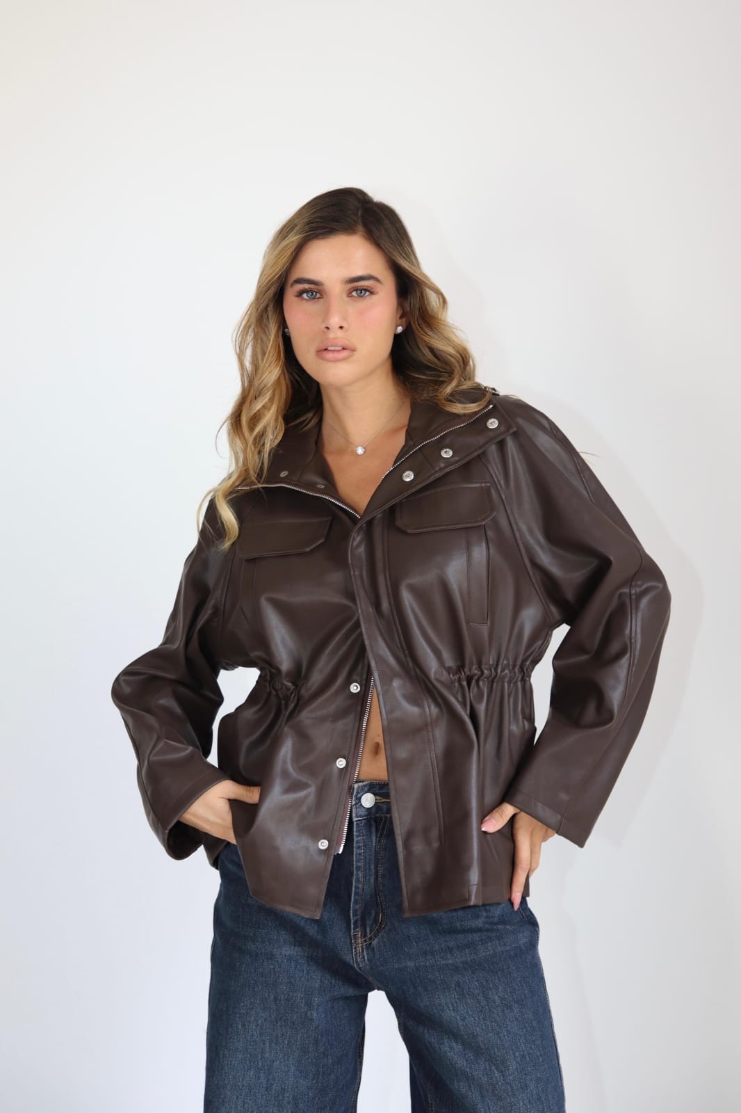 20cfc149-5ea2-4f97-af94-5d66cbe8c4a2 ג׳קט עור אדל – תמונה 1