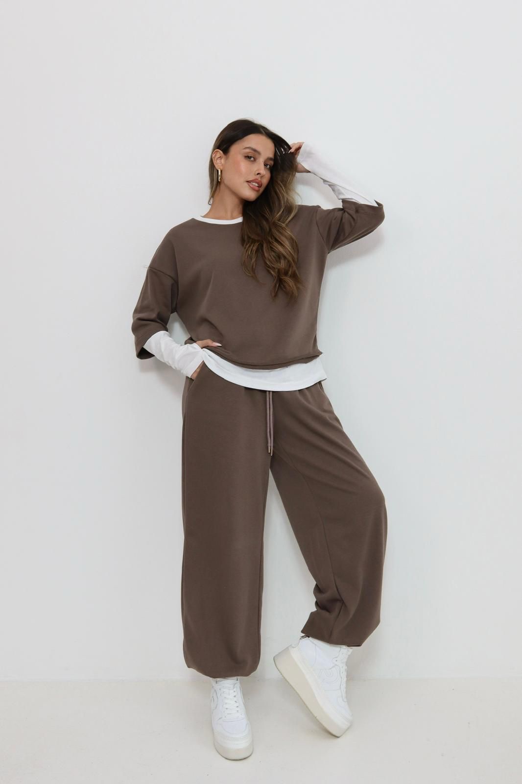 2a7eac28-745c-4d16-b9bd-5f015f34bb24 חליפת חולצה כפולה – תמונה 1