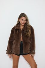 ⁦ג׳קט אוברסייז פרווה⁩ – תמונה ⁦3⁩