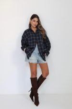 ⁦מכופתרת משבצות⁩ – תמונה ⁦10⁩