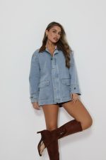 ⁦ג׳קט ג׳ינס צווארון פרווה⁩ – תמונה ⁦3⁩