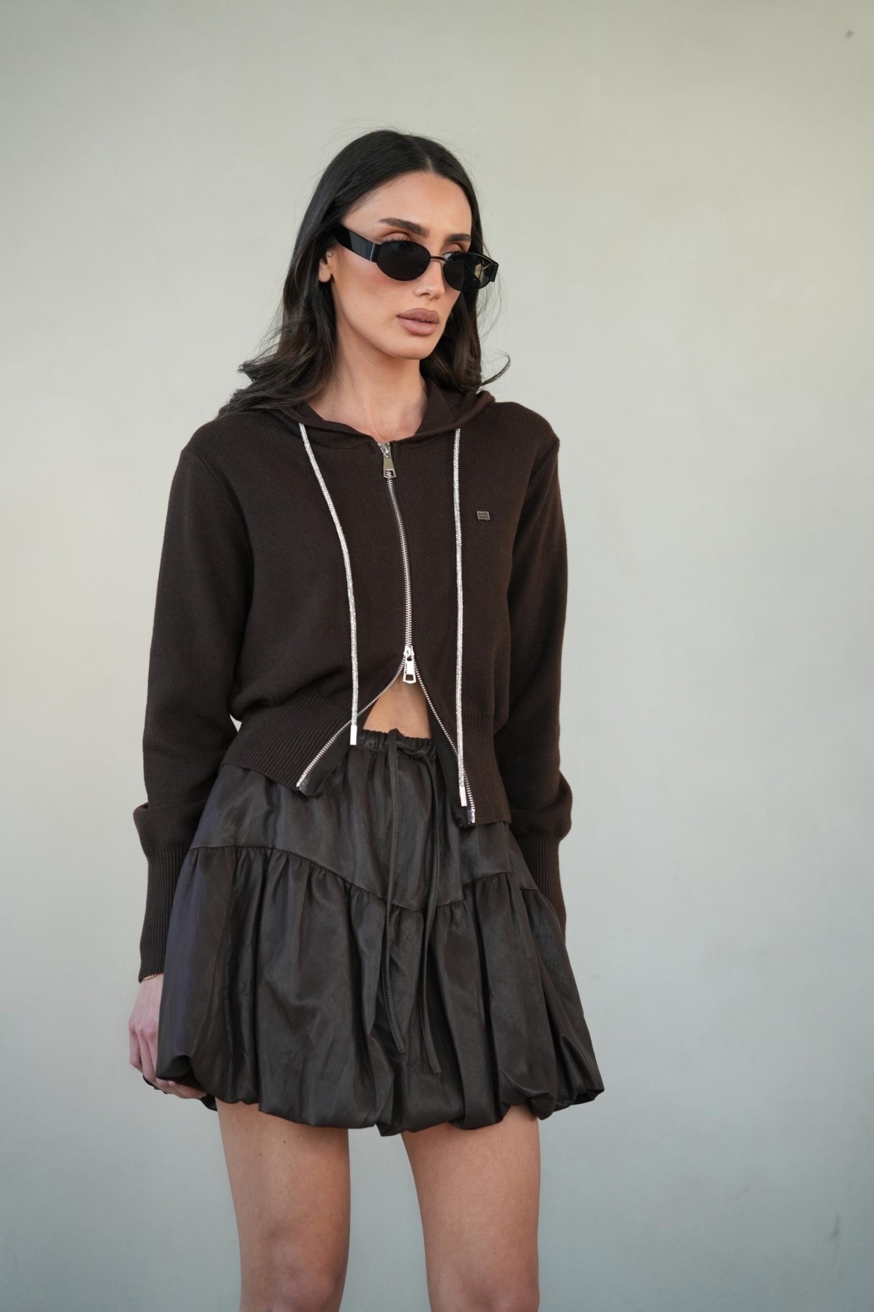 84215d0b-f5e5-4b4e-9965-8df4a4470257-3 חצאית עור בלון – תמונה 1