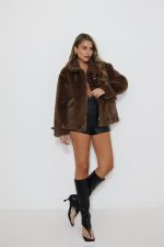 ⁦ג׳קט אוברסייז פרווה⁩ – תמונה ⁦7⁩