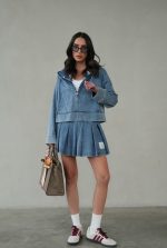 ⁦חליפת חצאית קפוצון⁩ – תמונה ⁦2⁩