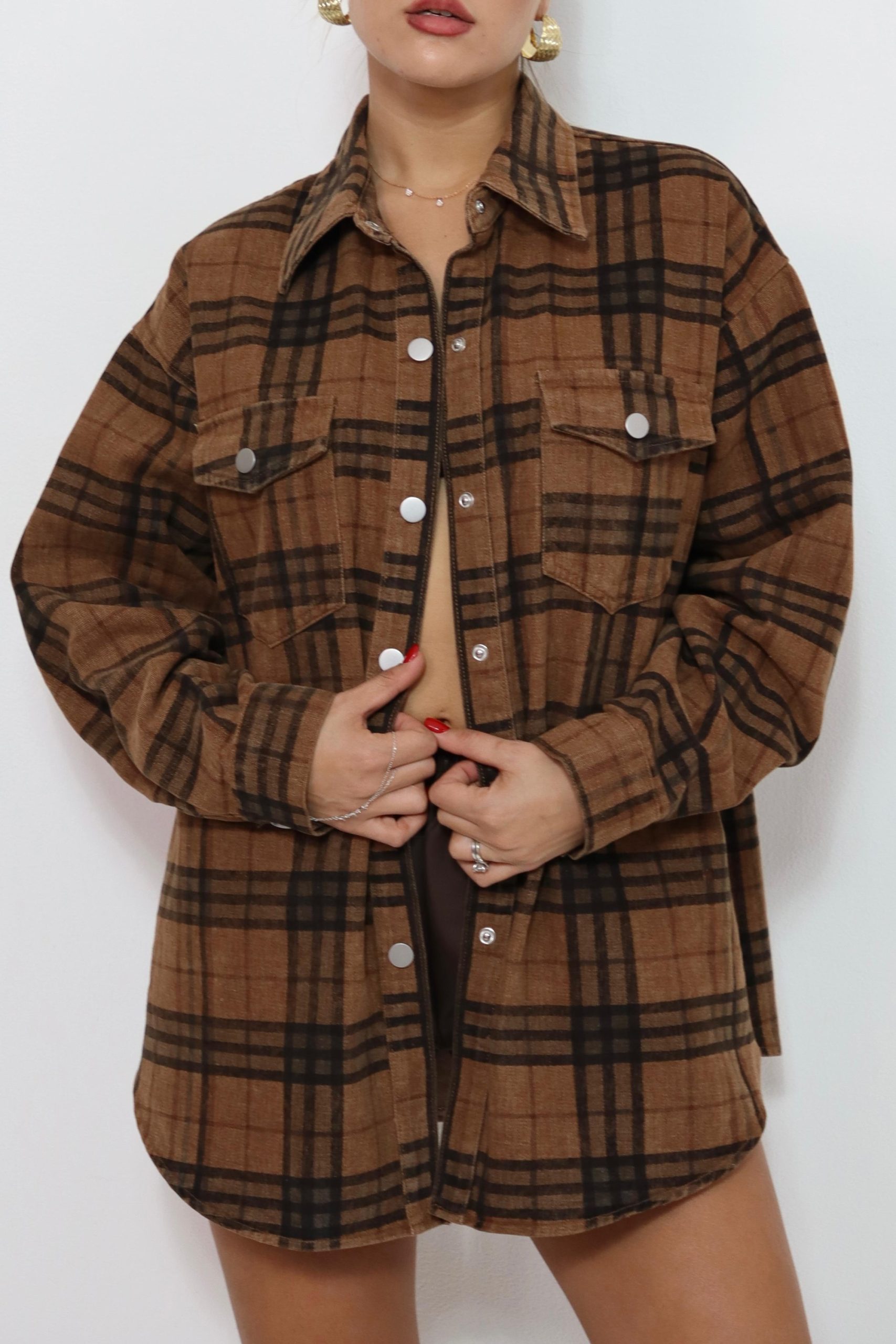 c1e1c135-436d-4bd0-ae6e-ede77aed356f מכופרת משבצות כפתורים – תמונה 1