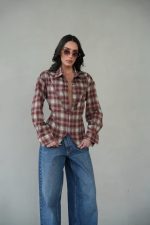 מכופתרת משבצות קשירה פתח