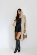 עליונית כפתורים קפוצ׳ון