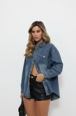 חולצת ג׳ינס