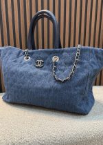 תיק שאנל ג׳ינס