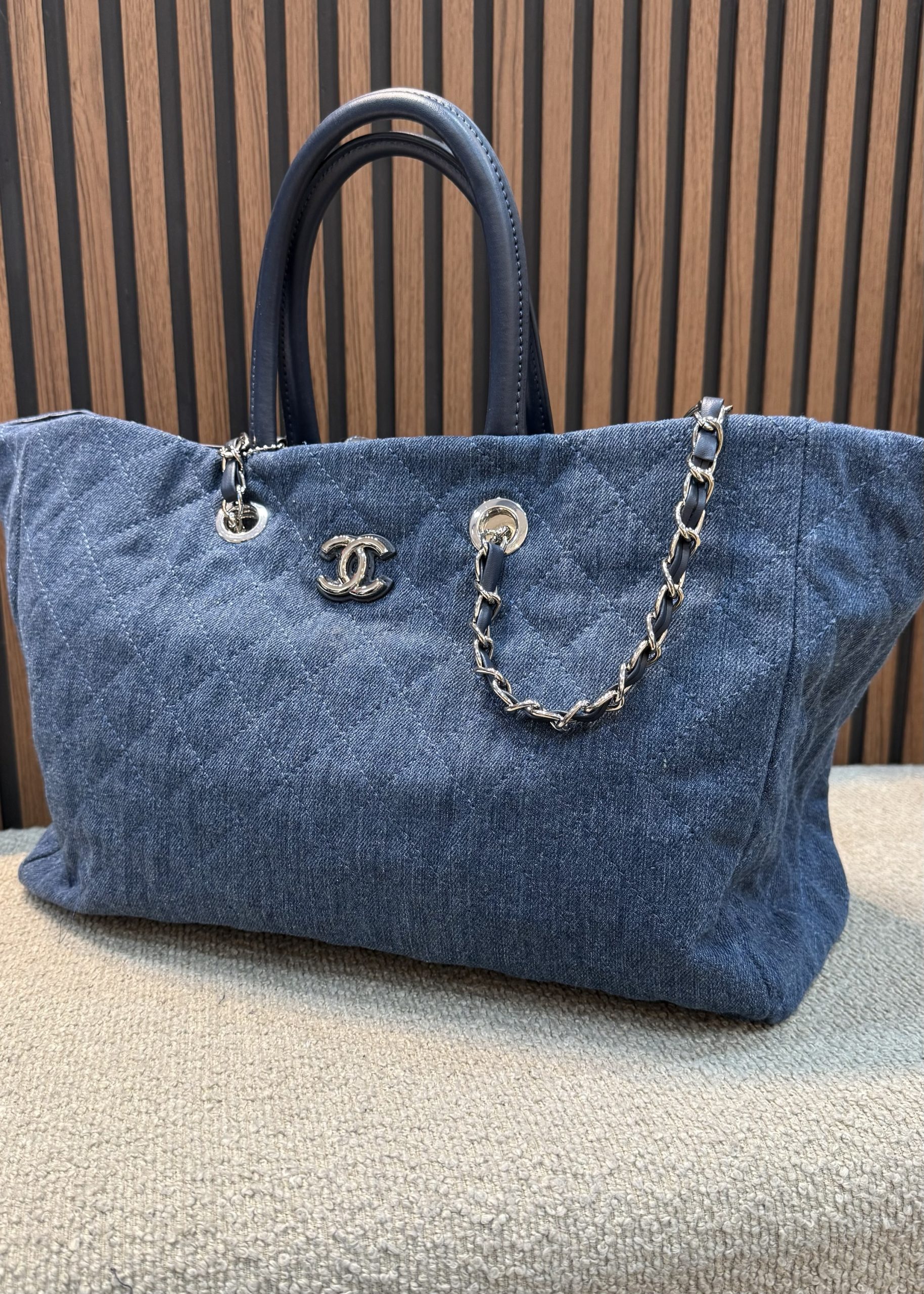 img_5295 תיק שאנל ג׳ינס – תמונה 1