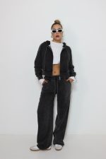 ⁦חליפת דמוי ג׳ינס קפוצ׳ון⁩ – תמונה ⁦2⁩