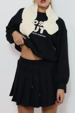 ⁦חליפת חצאית שילוב סריג⁩ – תמונה ⁦4⁩