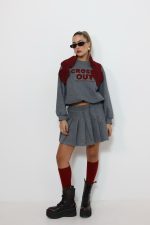 ⁦חליפת חצאית שילוב סריג⁩ – תמונה ⁦10⁩