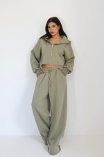 ⁦חליפת קפוצ׳ון לוז⁩ – תמונה ⁦24⁩