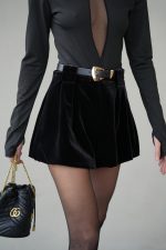 ⁦שורט קטיפה בלון⁩ – תמונה ⁦4⁩